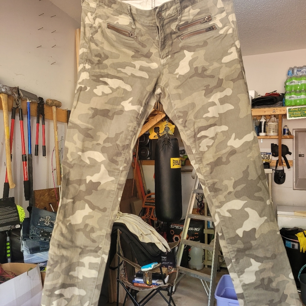 Gap Camo Pants